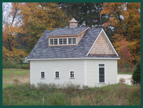 Commercial Pump House 2 sm.jpg (45156 bytes)