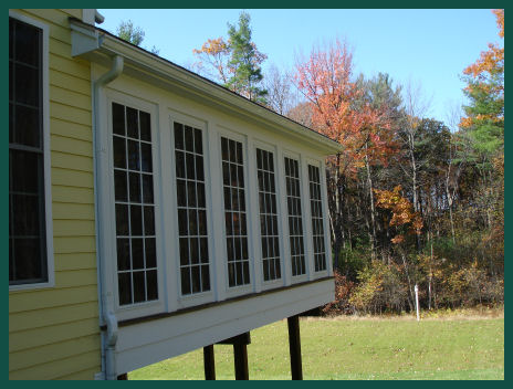 Season porch 1.jpg (43786 bytes)